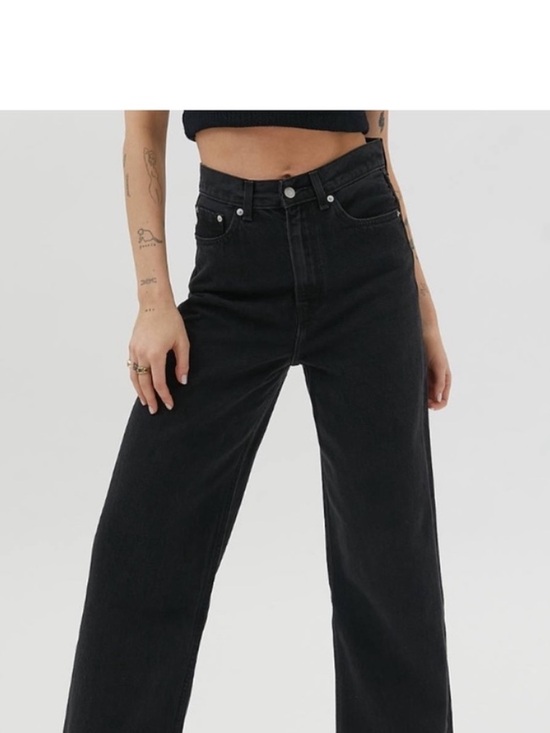 Levi's Denim - Levi’s High Loose Raw Frayed cropped hem Wide Leg High Waist Jeans Black 25